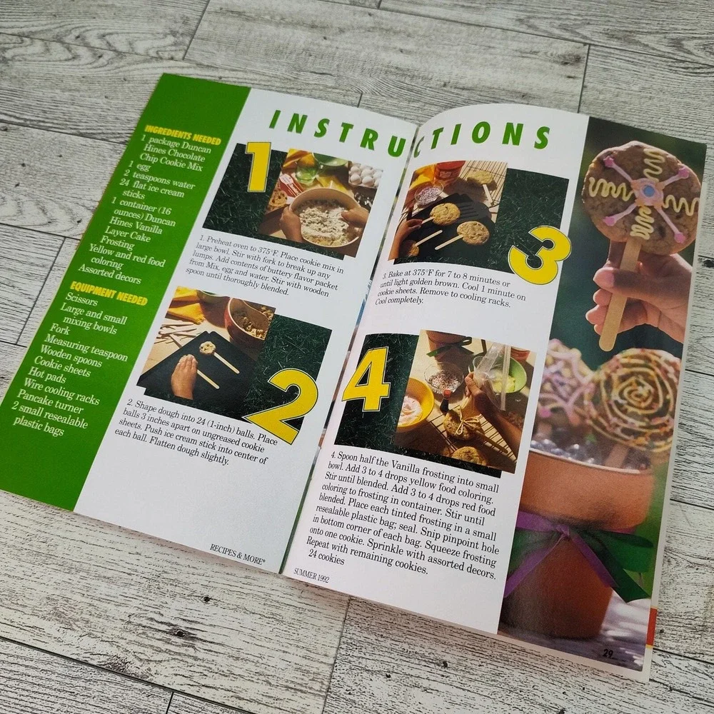 Duncan Hines Recipes and More Cookbook Booklet 1992 Baking Desserts Sweets‎